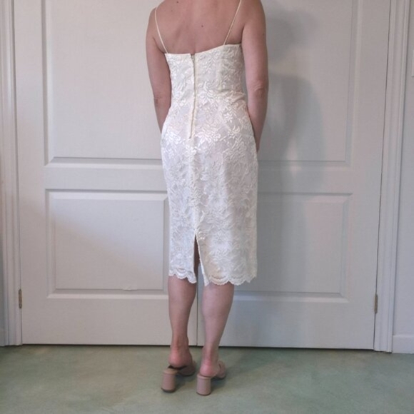 Vintage White Lace Dress with/without straps - Picture 4 of 13